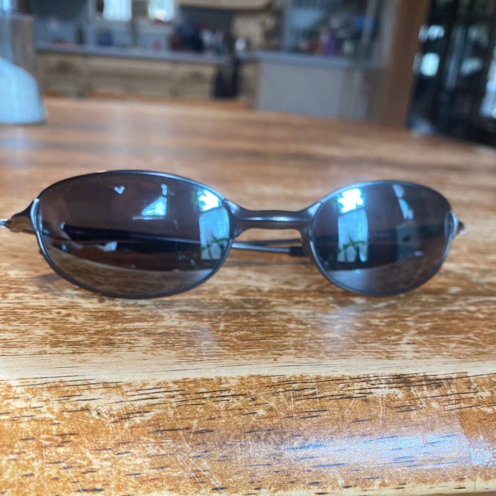 Oakley e-wires